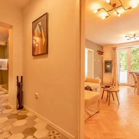 Апартаменты Castanilor 6 - Hip Industrial Close To Centre Брашов