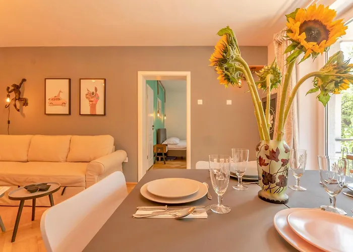 Castanilor 6 - Hip Industrial Close To Centre Apartament *