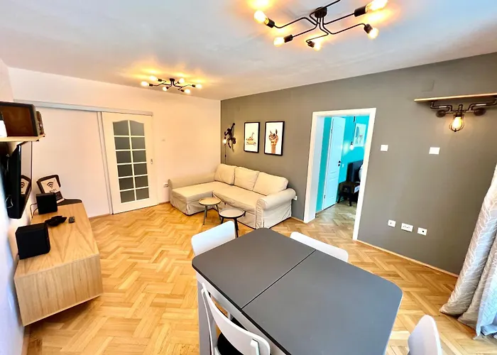 Castanilor 6 - Hip Industrial Close To Centre Appartement *